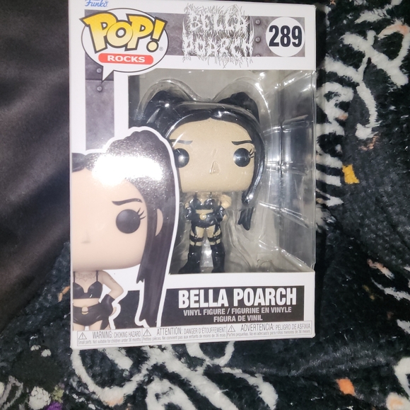 Funko Pop Rocks Figure BELLA Poarch🖤✨️ - Picture 5 of 5